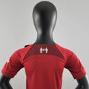 Conjunto Infantil Liverpool 2022/23 - Principal