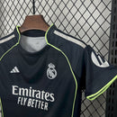 Conjunto Infantil Real Madrid 2025/26 - Alternativo