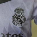 Conjunto Infantil Real Madrid 2022/23 - Alternativo